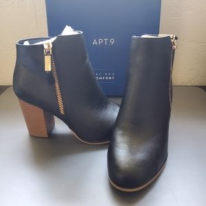 Apt 9 boots size 9.5